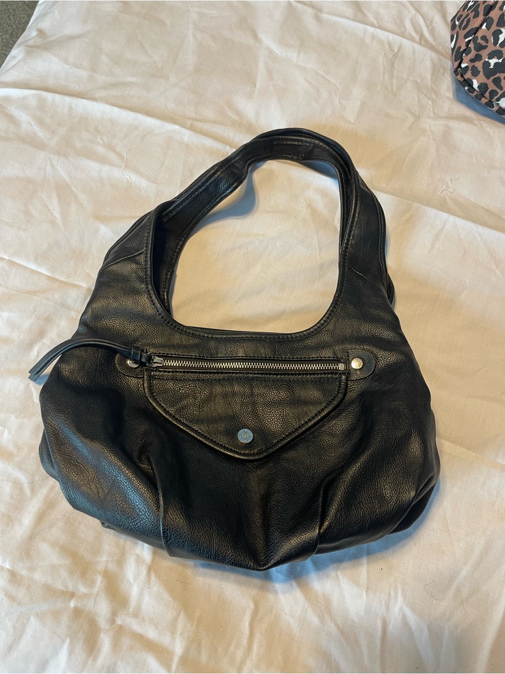 Simply Vera Classic Black Leather Shoulder Bag